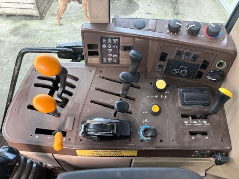 Traktor от тип John Deere 6110, Gebrauchtmaschine в St. - Jacobiparochie (Снимка 11)