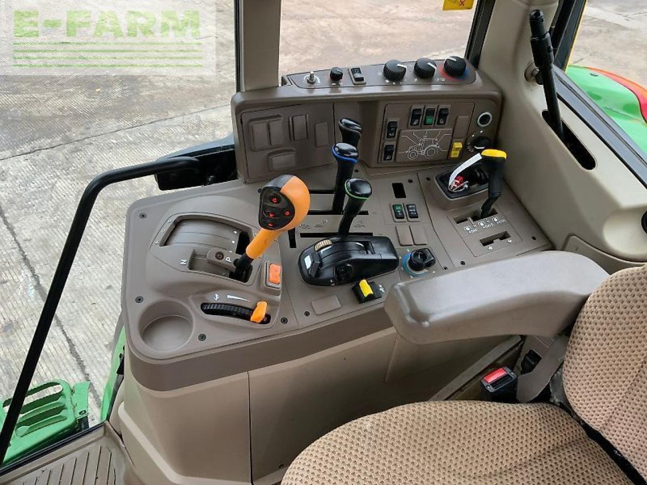 Traktor typu John Deere 6110m tractor (st24895), Gebrauchtmaschine v SHAFTESBURY (Obrázek 19)