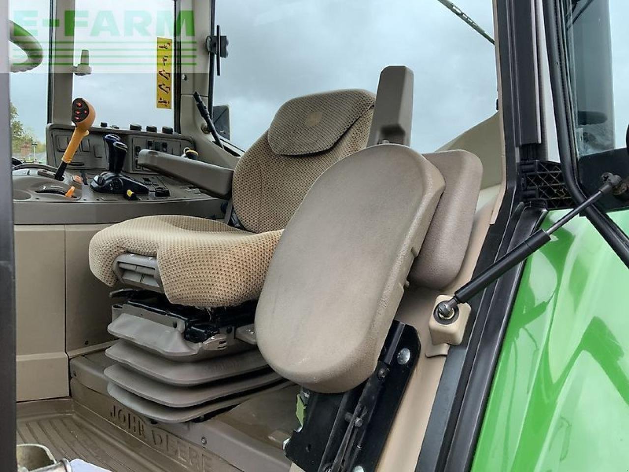 Traktor Türe ait John Deere 6110m tractor (st24895), Gebrauchtmaschine içinde SHAFTESBURY (resim 17)