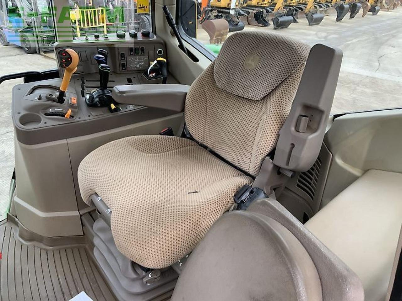 Traktor Türe ait John Deere 6110m tractor (st24895), Gebrauchtmaschine içinde SHAFTESBURY (resim 18)