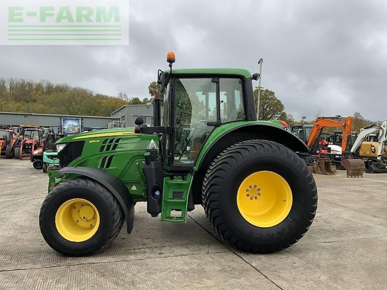 Traktor от тип John Deere 6110m tractor (st24895), Gebrauchtmaschine в SHAFTESBURY (Снимка 5)