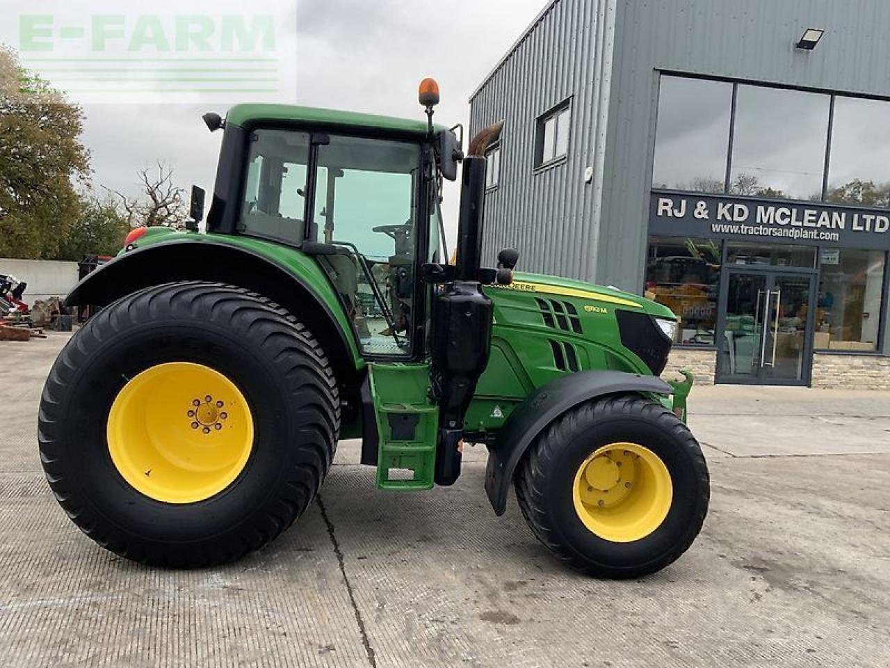 Traktor от тип John Deere 6110m tractor (st24895), Gebrauchtmaschine в SHAFTESBURY (Снимка 10)