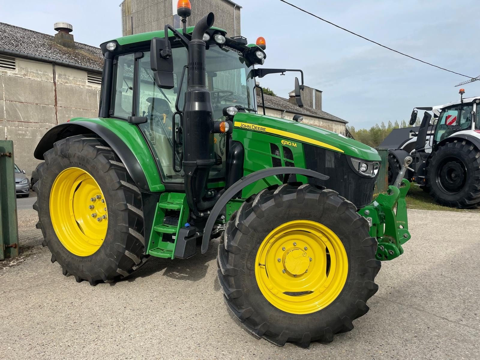 Traktor del tipo John Deere 6110M, Gebrauchtmaschine In BOSC LE HARD (Immagine 3)