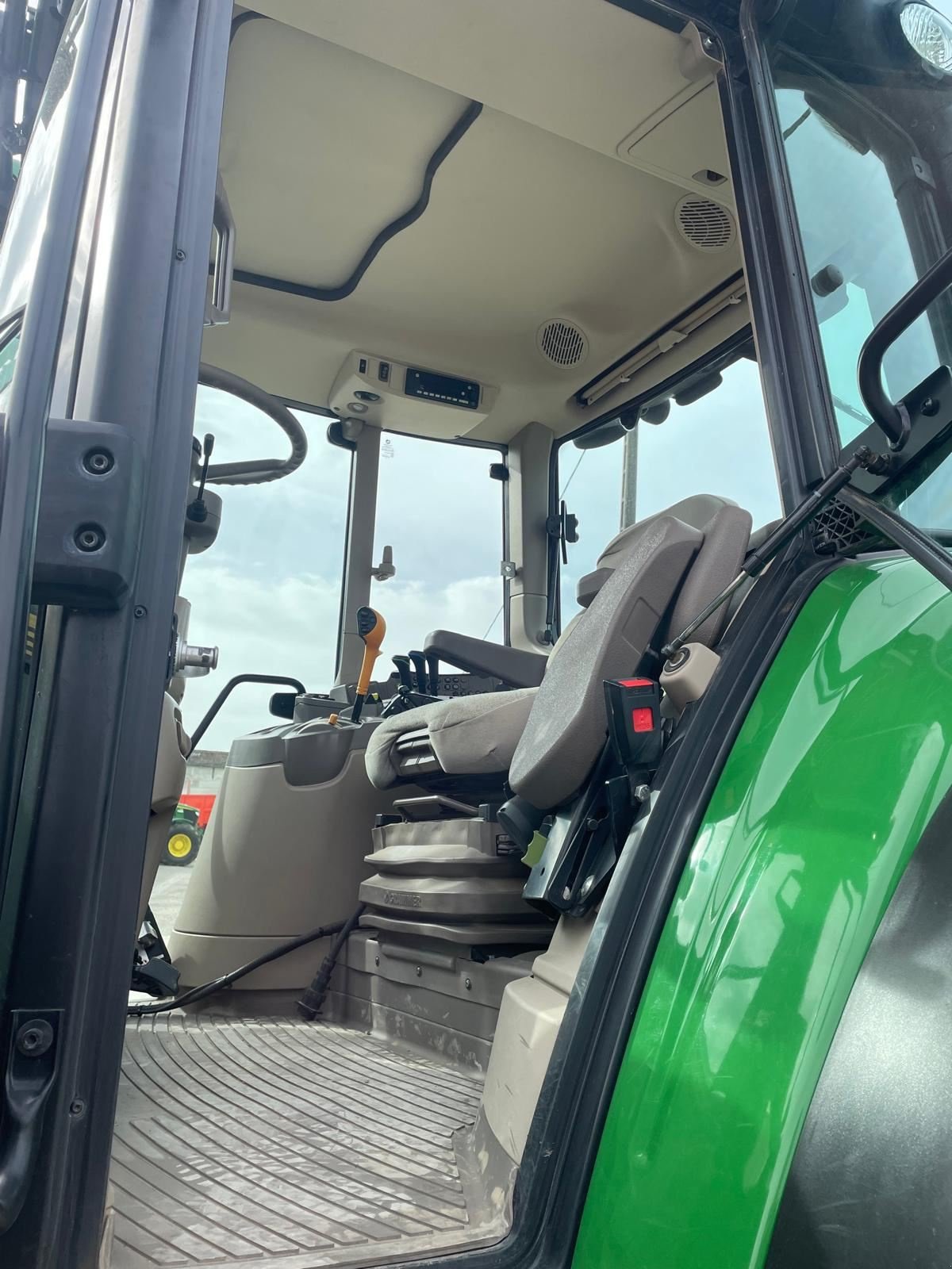 Traktor del tipo John Deere 6110M, Gebrauchtmaschine In BOSC LE HARD (Immagine 8)