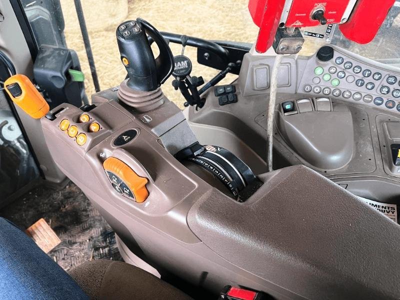 Traktor vrste John Deere 6110M, Gebrauchtmaschine v SAINT-GERMAIN DU PUY (Slika 10)