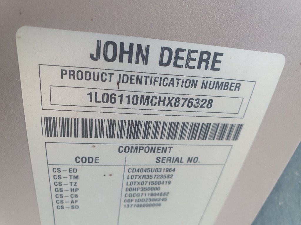 Traktor van het type John Deere 6110M, Gebrauchtmaschine in BRECEY (Foto 2)