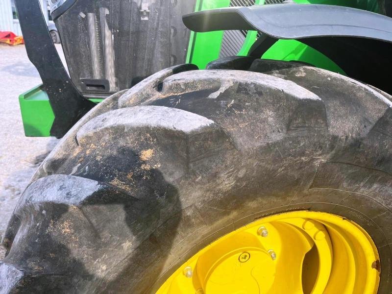 Traktor типа John Deere 6110M, Gebrauchtmaschine в LE PONT CHRETIEN (Фотография 5)