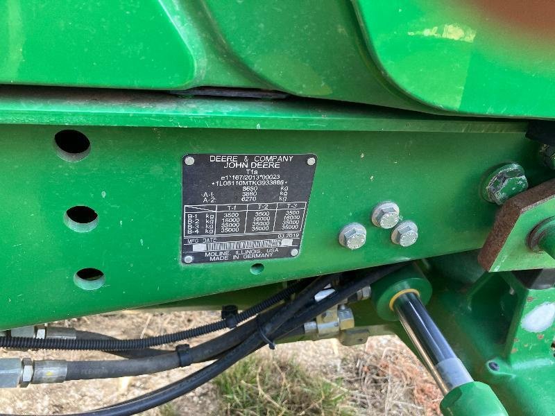 Traktor des Typs John Deere 6110M, Gebrauchtmaschine in VOUZIERS (Bild 5)