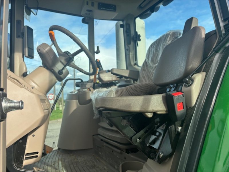 Traktor del tipo John Deere 6110M, Gebrauchtmaschine en MONTIGNY LE ROI (Imagen 9)