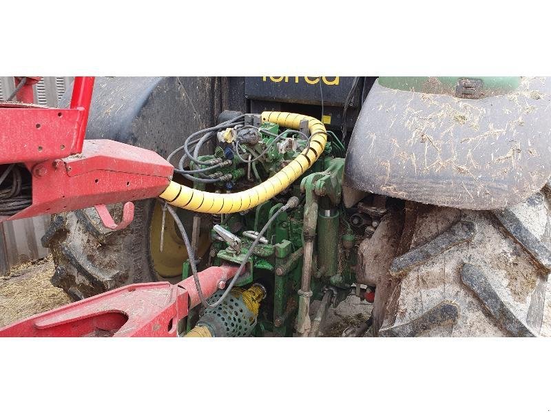 Traktor typu John Deere 6110M, Gebrauchtmaschine w VOUZIERS (Zdjęcie 7)
