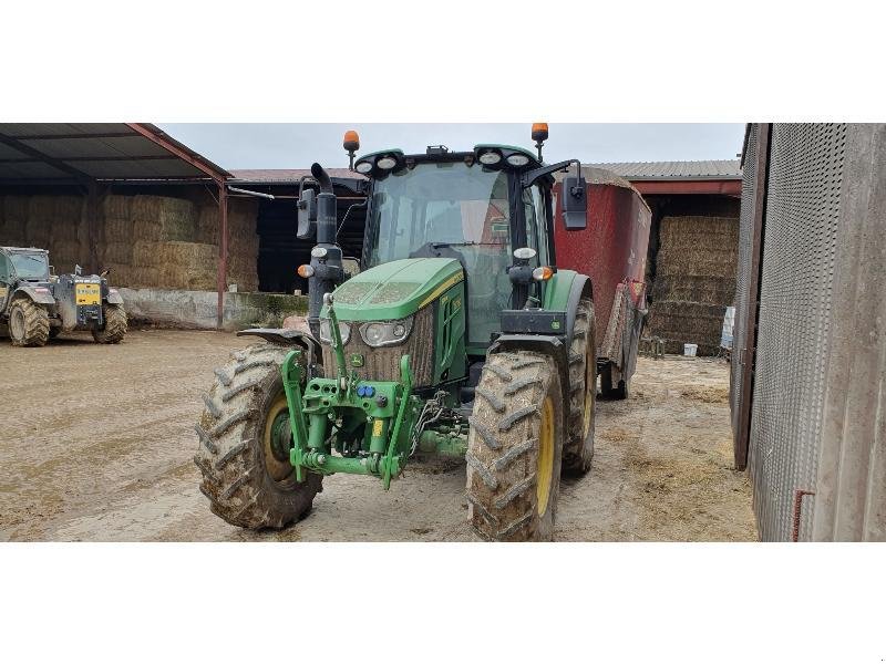 Traktor typu John Deere 6110M, Gebrauchtmaschine w VOUZIERS (Zdjęcie 2)
