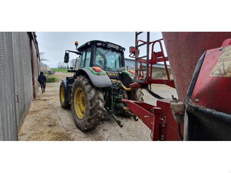 Traktor typu John Deere 6110M, Gebrauchtmaschine w VOUZIERS (Zdjęcie 3)
