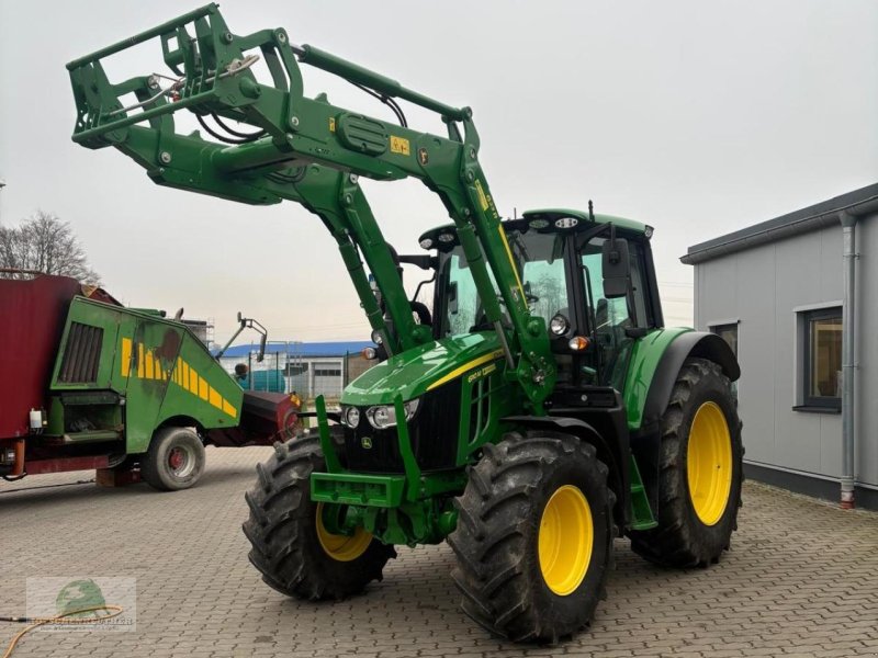 Traktor tipa John Deere 6110M, Neumaschine u Münchberg