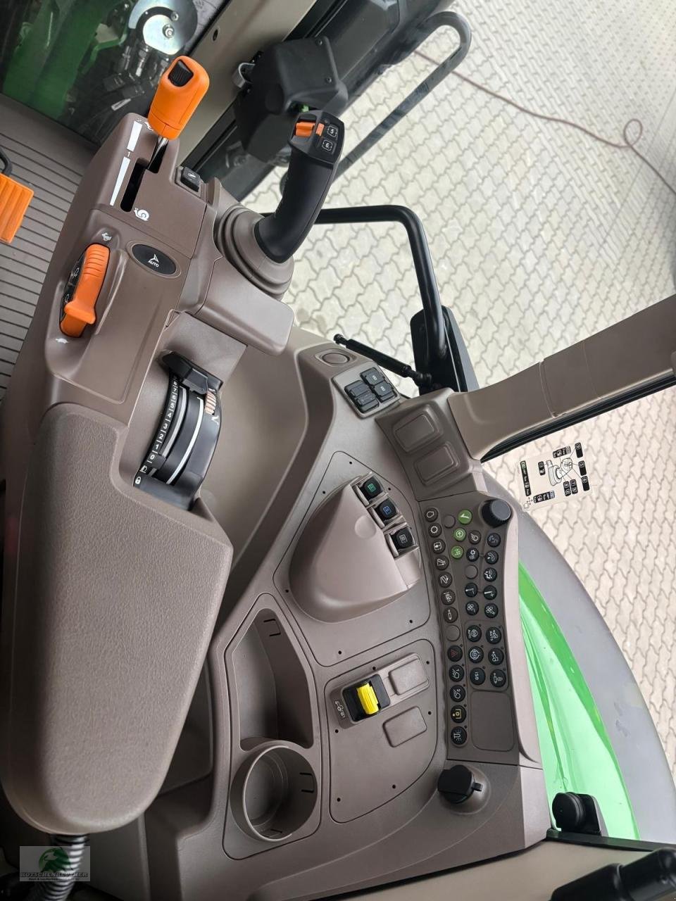 Traktor del tipo John Deere 6110M, Neumaschine en Münchberg (Imagen 9)