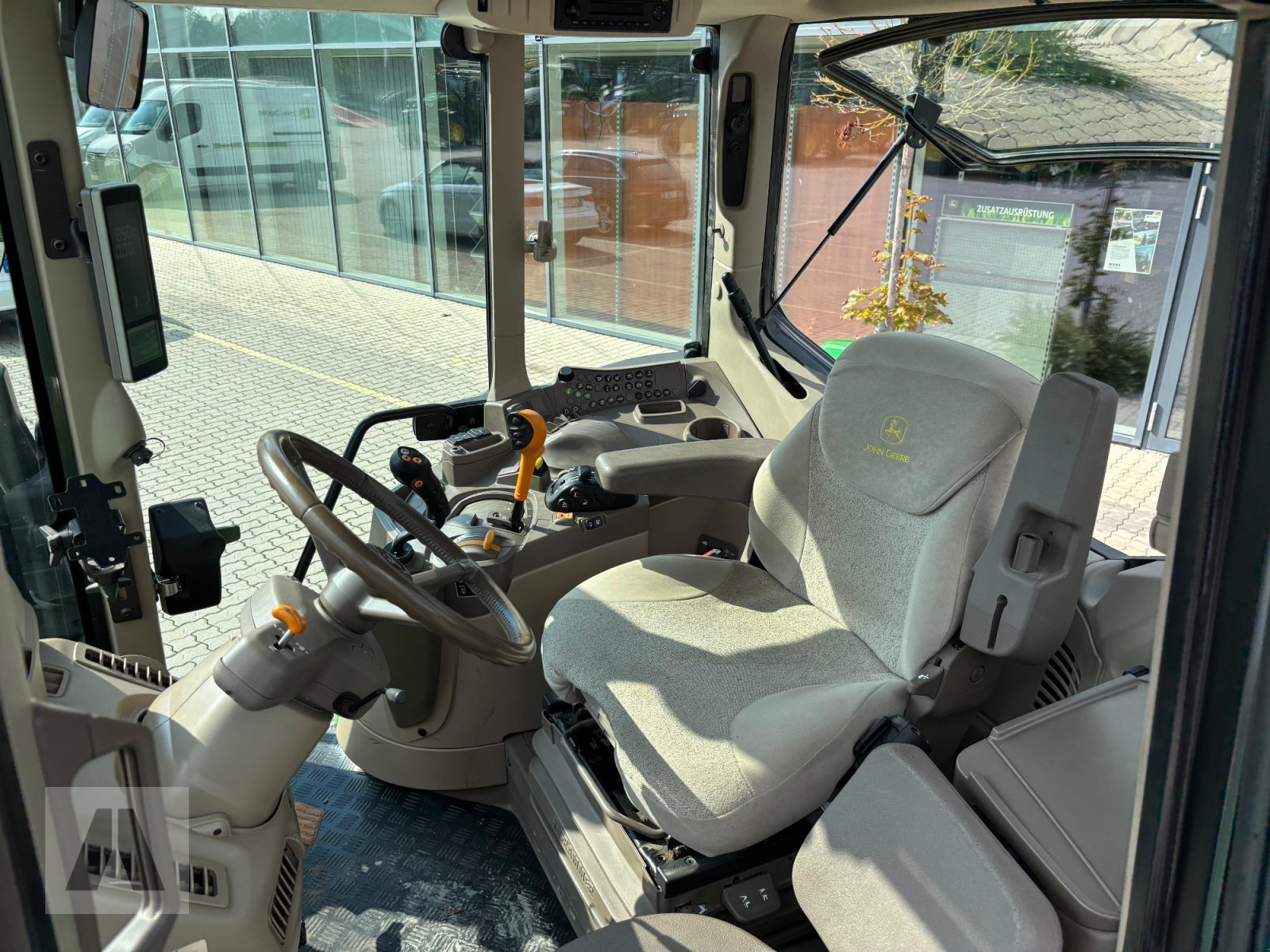 Traktor typu John Deere 6110M, Gebrauchtmaschine v Langweid am Lech (Obrázek 7)