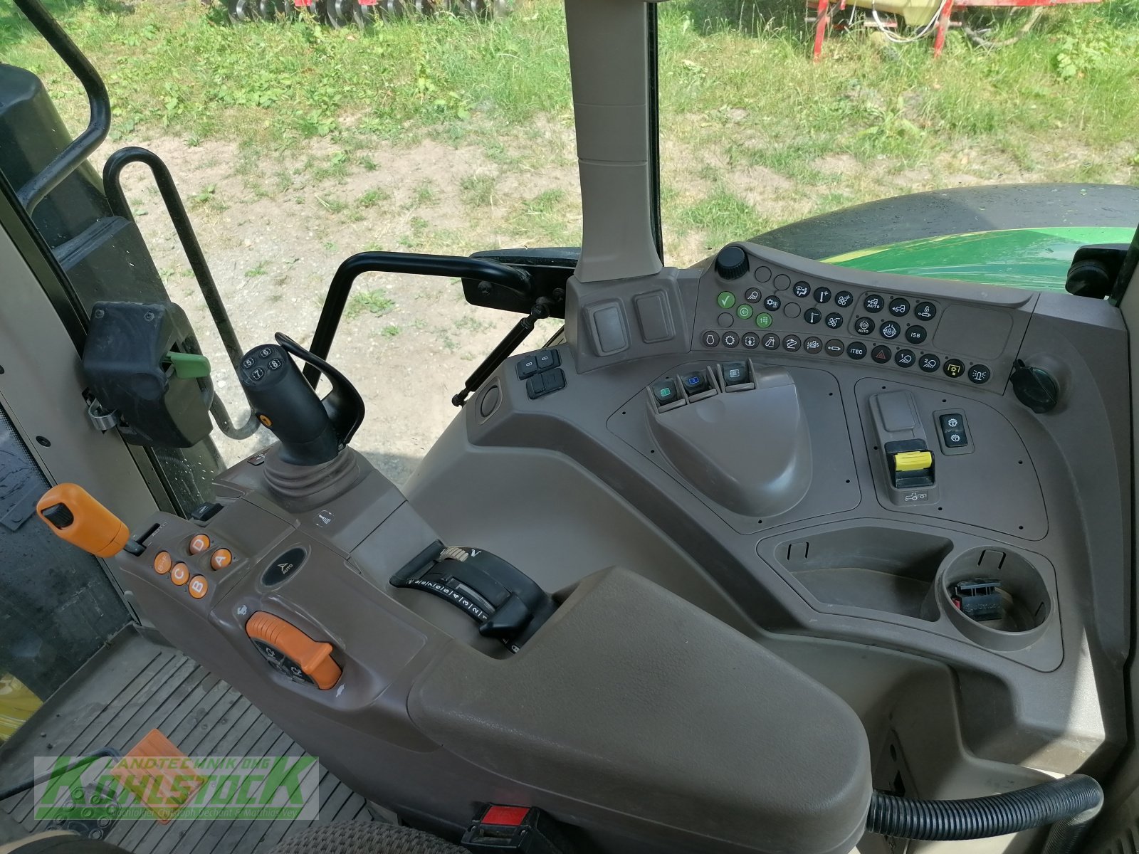 Traktor типа John Deere 6110M, Gebrauchtmaschine в Tann (Фотография 6)