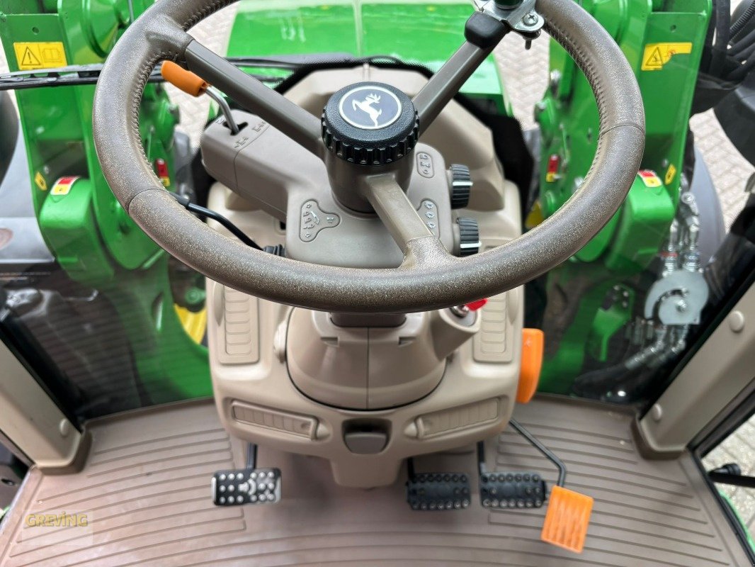 Traktor des Typs John Deere 6110M, Gebrauchtmaschine in Ahaus (Bild 12)