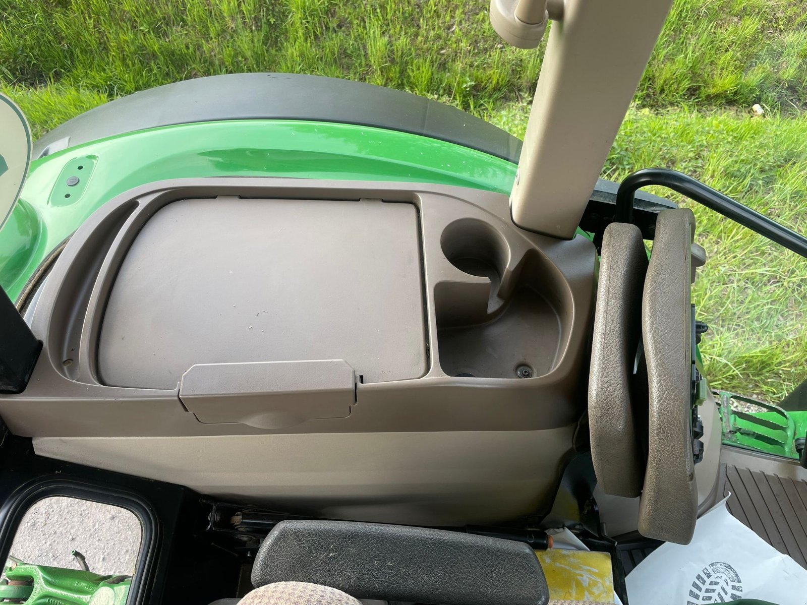Traktor del tipo John Deere 6110MC, Gebrauchtmaschine en Dinklage (Imagen 10)