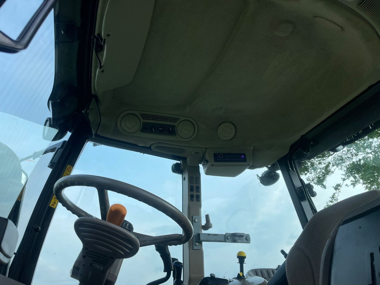 Traktor del tipo John Deere 6110MC, Gebrauchtmaschine en Dinklage (Imagen 11)