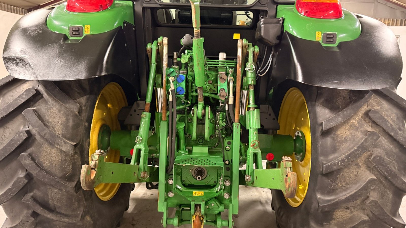 Traktor des Typs John Deere 6110MC, Gebrauchtmaschine in Ølen (Bild 4)