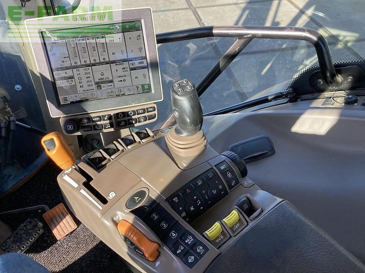 Traktor Türe ait John Deere 6110r #59624, Gebrauchtmaschine içinde STEENBERGEN (resim 13)