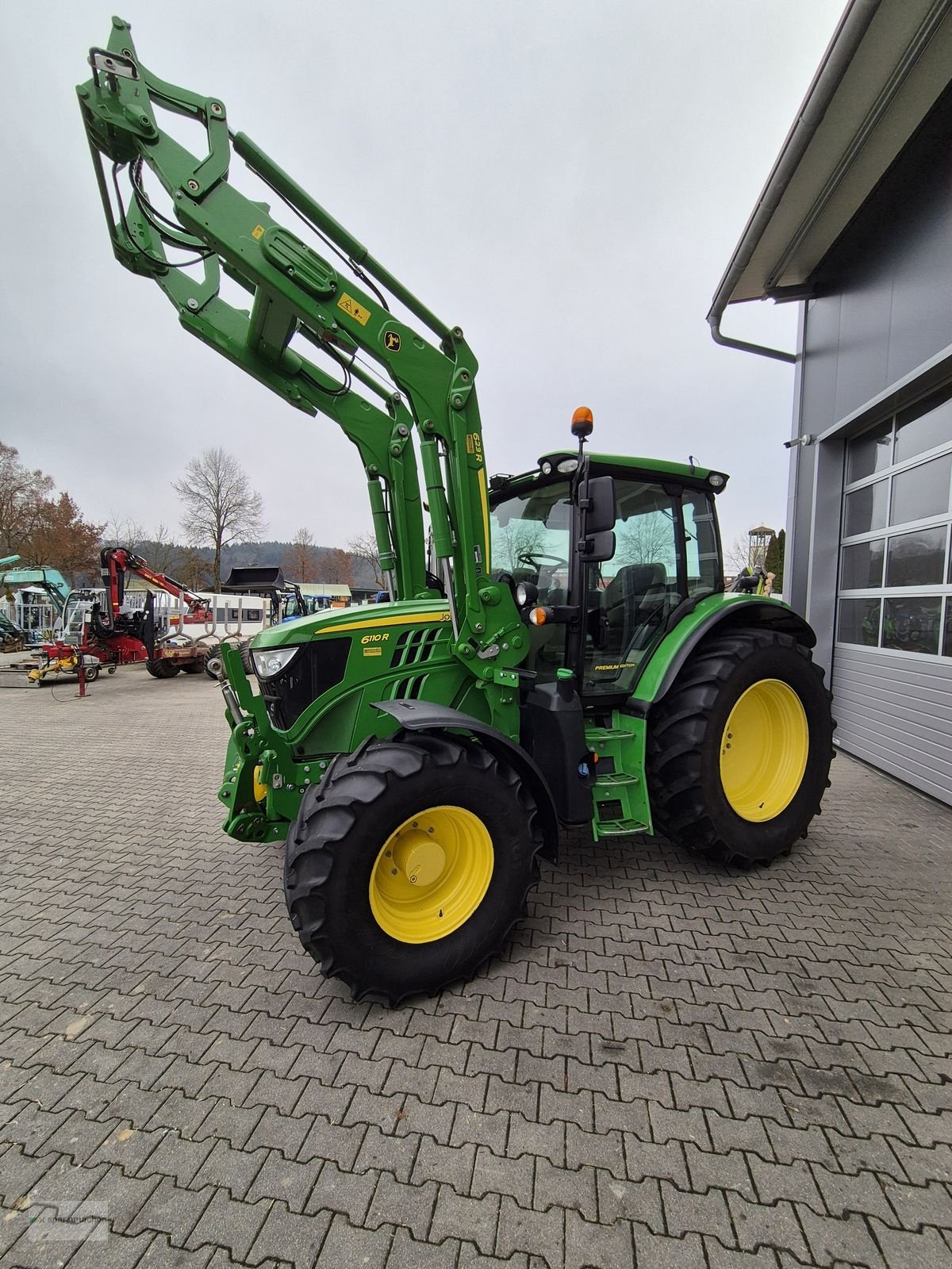 Traktor typu John Deere 6110R, Gebrauchtmaschine v Auerbach (Obrázek 8)