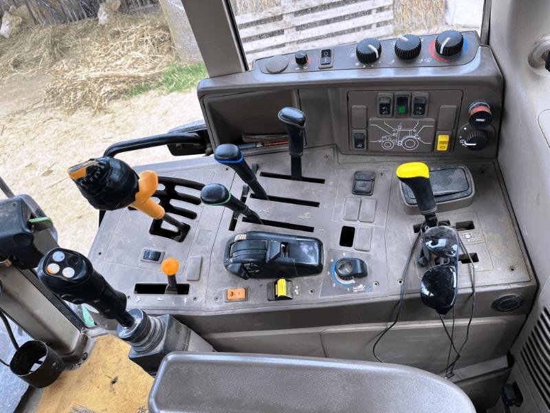 Traktor του τύπου John Deere 6115M, Gebrauchtmaschine σε SAINT-GERMAIN DU PUY (Φωτογραφία 9)