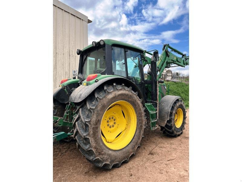 Traktor του τύπου John Deere 6115M, Gebrauchtmaschine σε SAINT-GERMAIN DU PUY (Φωτογραφία 4)