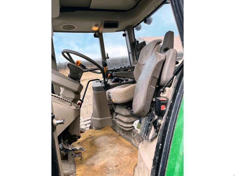 Traktor του τύπου John Deere 6115M, Gebrauchtmaschine σε SAINT-GERMAIN DU PUY (Φωτογραφία 8)