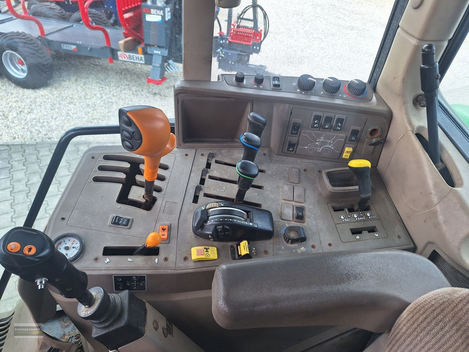 Traktor des Typs John Deere 6115M, Gebrauchtmaschine in Gampern (Bild 16)