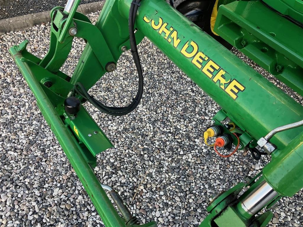 Traktor del tipo John Deere 6115R med John Deere H310 frontlæsser, Gebrauchtmaschine In Thorsø (Immagine 15)