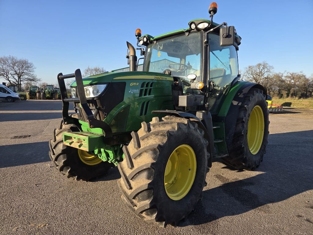 Traktor typu John Deere 6115R, Gebrauchtmaschine w SAINTENY (Zdjęcie 1)