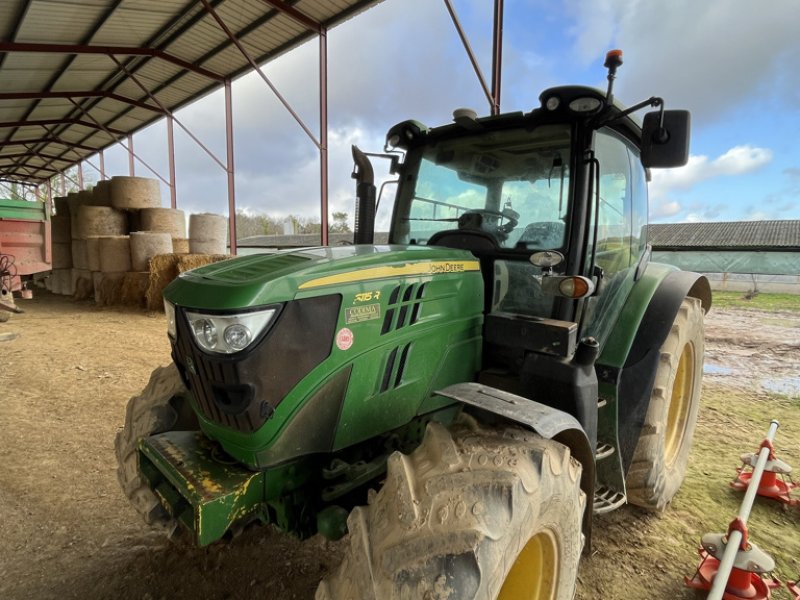 Traktor typu John Deere 6115R, Gebrauchtmaschine v JOSSELIN