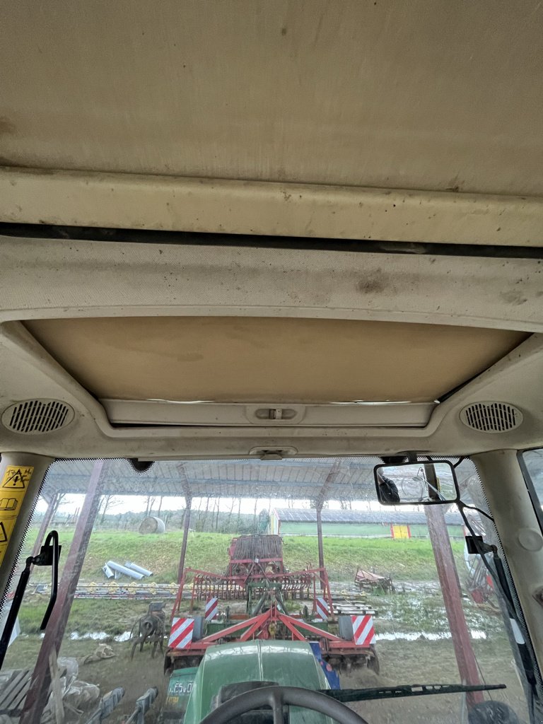 Traktor of the type John Deere 6115R, Gebrauchtmaschine in JOSSELIN (Picture 5)