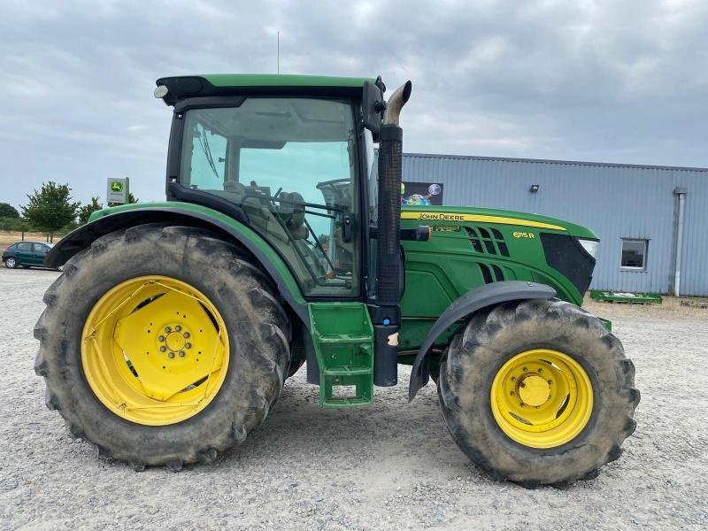 Traktor des Typs John Deere 6115R, Gebrauchtmaschine in LE PONT CHRETIEN (Bild 4)