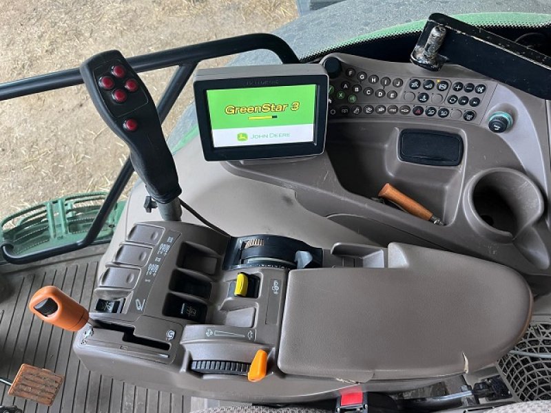 Traktor des Typs John Deere 6115R, Gebrauchtmaschine in LE PONT CHRETIEN (Bild 11)