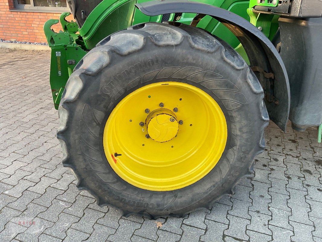 Traktor от тип John Deere 6115R, Gebrauchtmaschine в Lippetal / Herzfeld (Снимка 10)