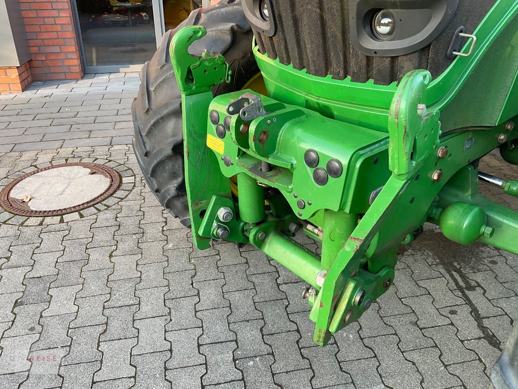 Traktor от тип John Deere 6115R, Gebrauchtmaschine в Lippetal / Herzfeld (Снимка 11)