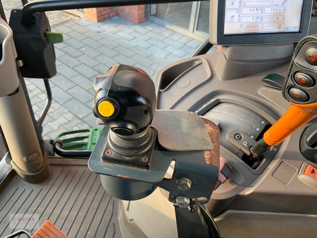 Traktor от тип John Deere 6115R, Gebrauchtmaschine в Lippetal / Herzfeld (Снимка 22)