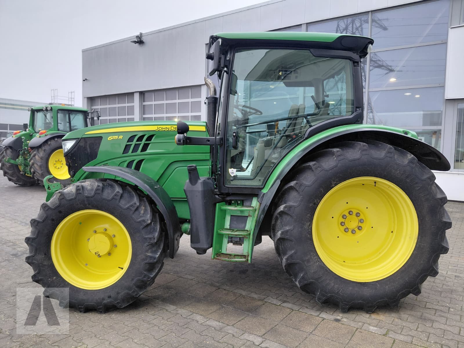 Traktor des Typs John Deere 6115R, Gebrauchtmaschine in Regensburg (Bild 3)