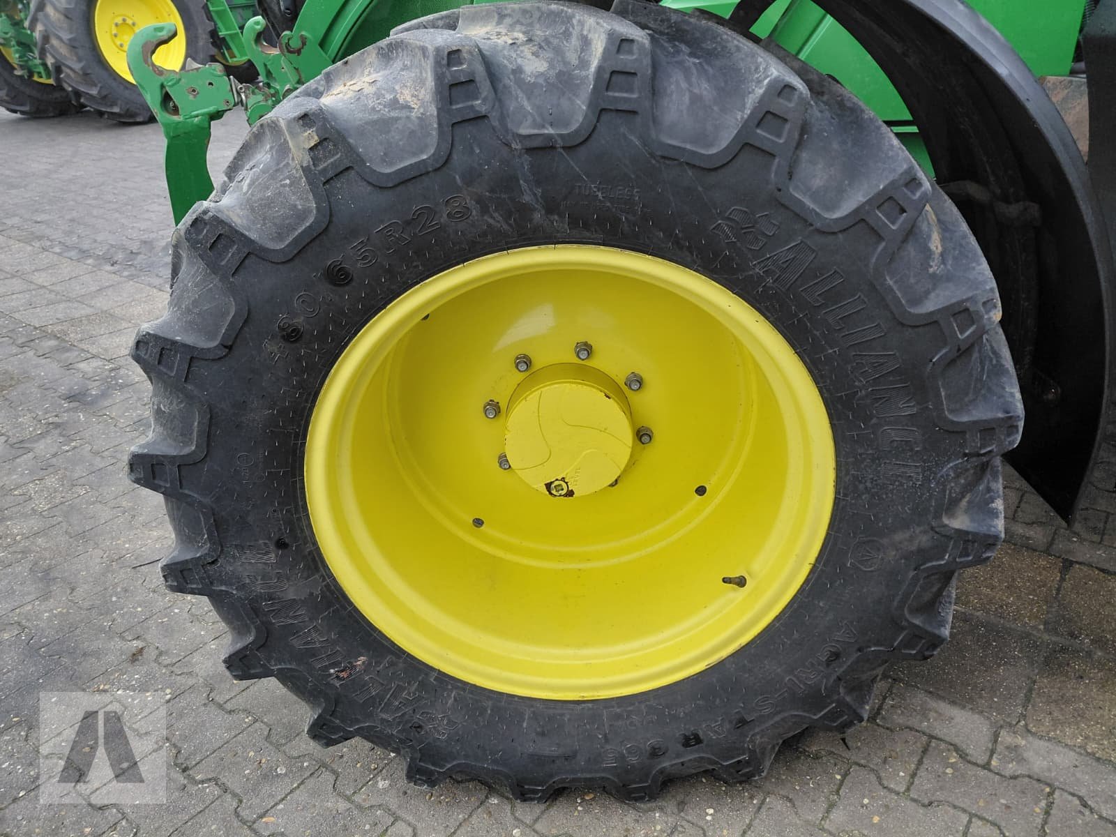 Traktor des Typs John Deere 6115R, Gebrauchtmaschine in Regensburg (Bild 10)