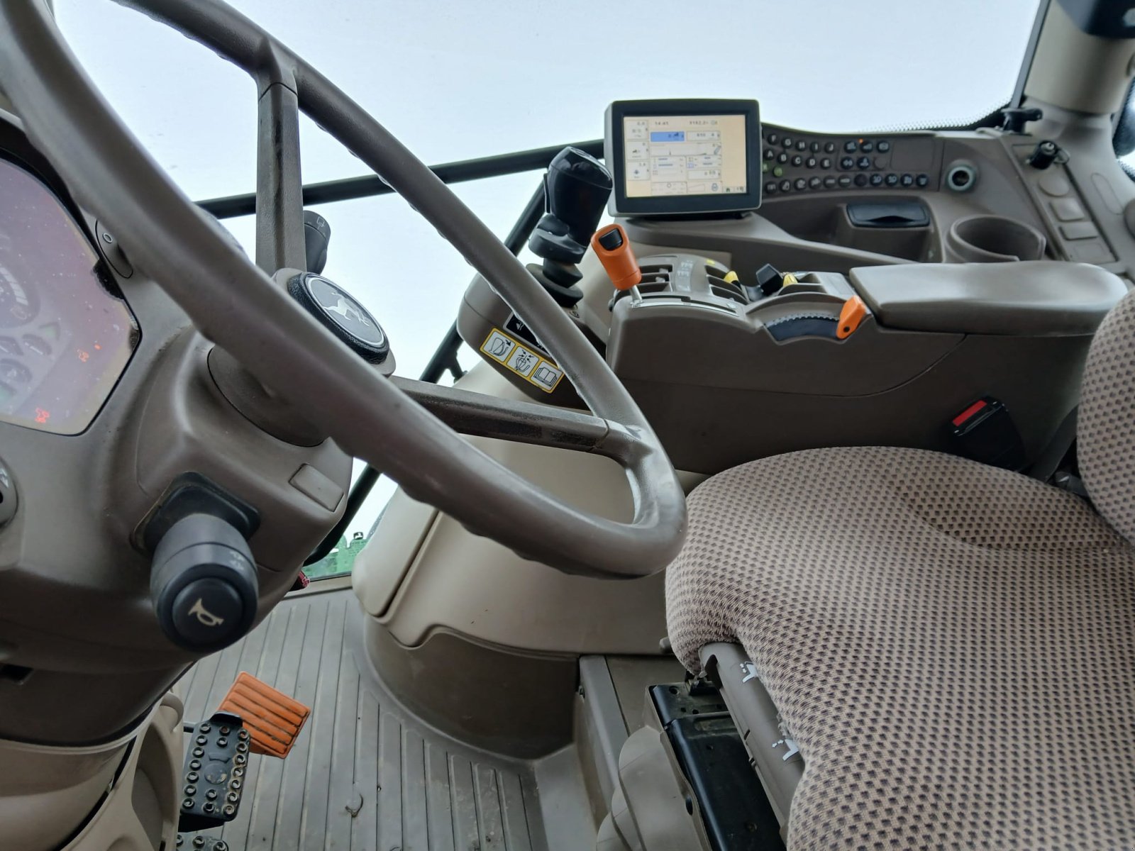 Traktor Türe ait John Deere 6115R, Gebrauchtmaschine içinde Oberschneiding (resim 2)