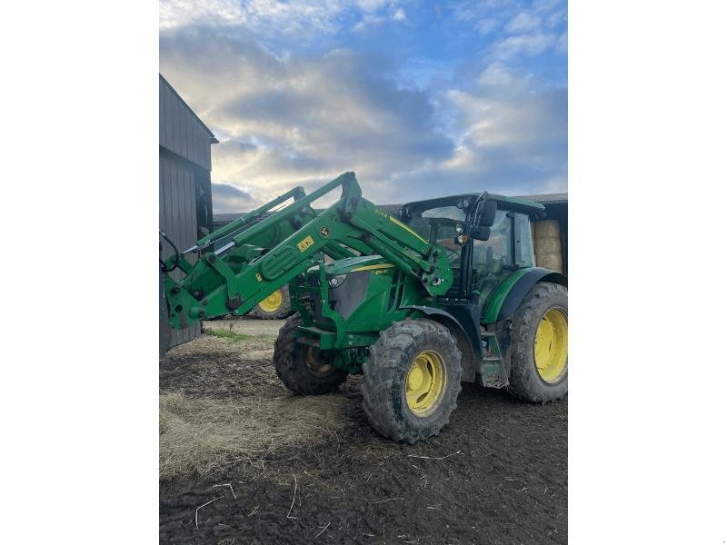 Traktor типа John Deere 6115RC, Gebrauchtmaschine в SAINT GENEST D'AMBIERE (Фотография 2)