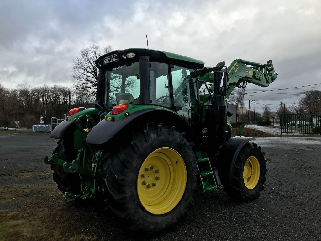 Traktor типа John Deere 6120 M AUTOQUAD, Gebrauchtmaschine в UZERCHE (Фотография 3)