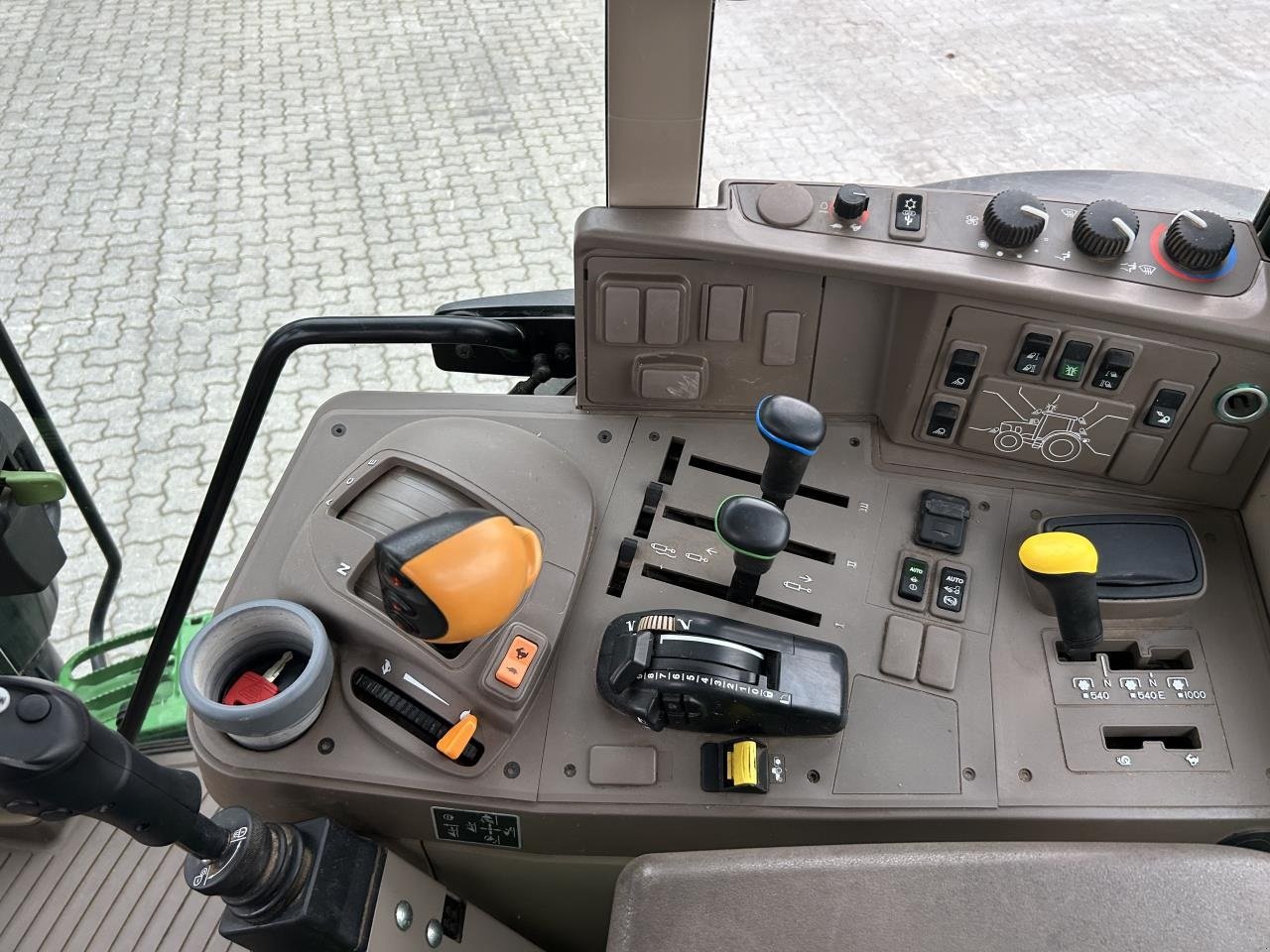 Traktor des Typs John Deere 6120 M, Gebrauchtmaschine in Randers SV (Bild 9)