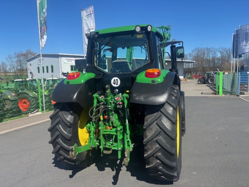 Traktor des Typs John Deere 6120 M, Gebrauchtmaschine in Petersberg (Bild 4)