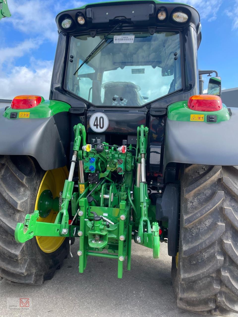 Traktor des Typs John Deere 6120 M, Neumaschine in Bonndorf (Bild 2)