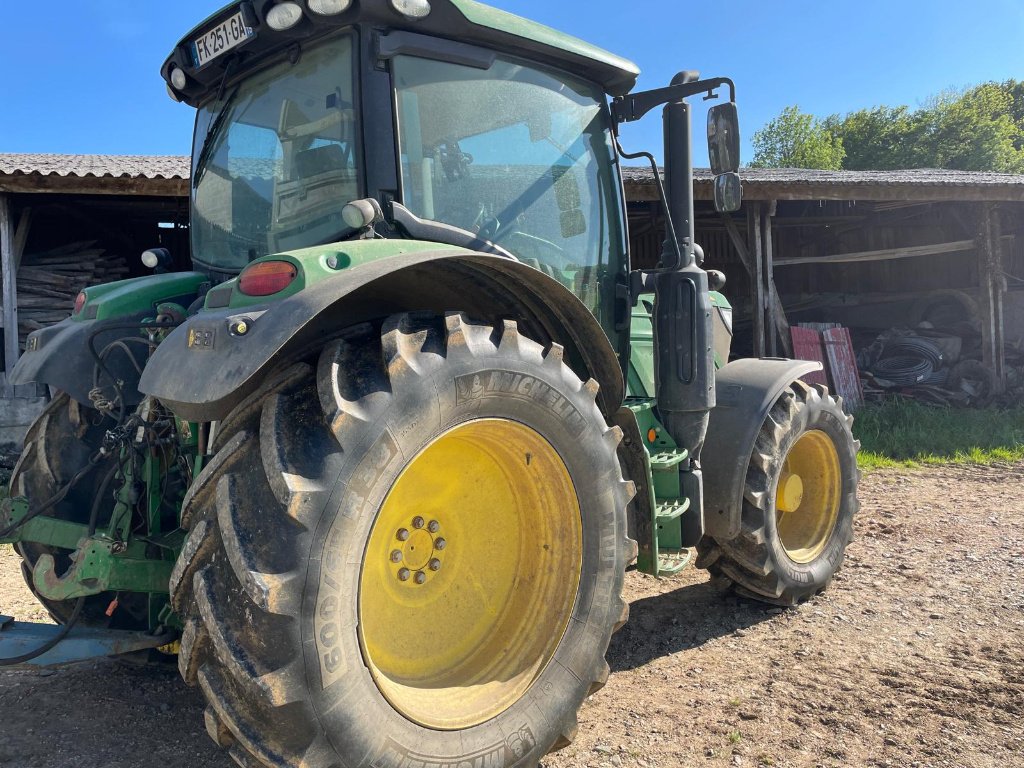 Traktor του τύπου John Deere 6120 R AUTOPOWER ., Gebrauchtmaschine σε UZERCHE (Φωτογραφία 3)