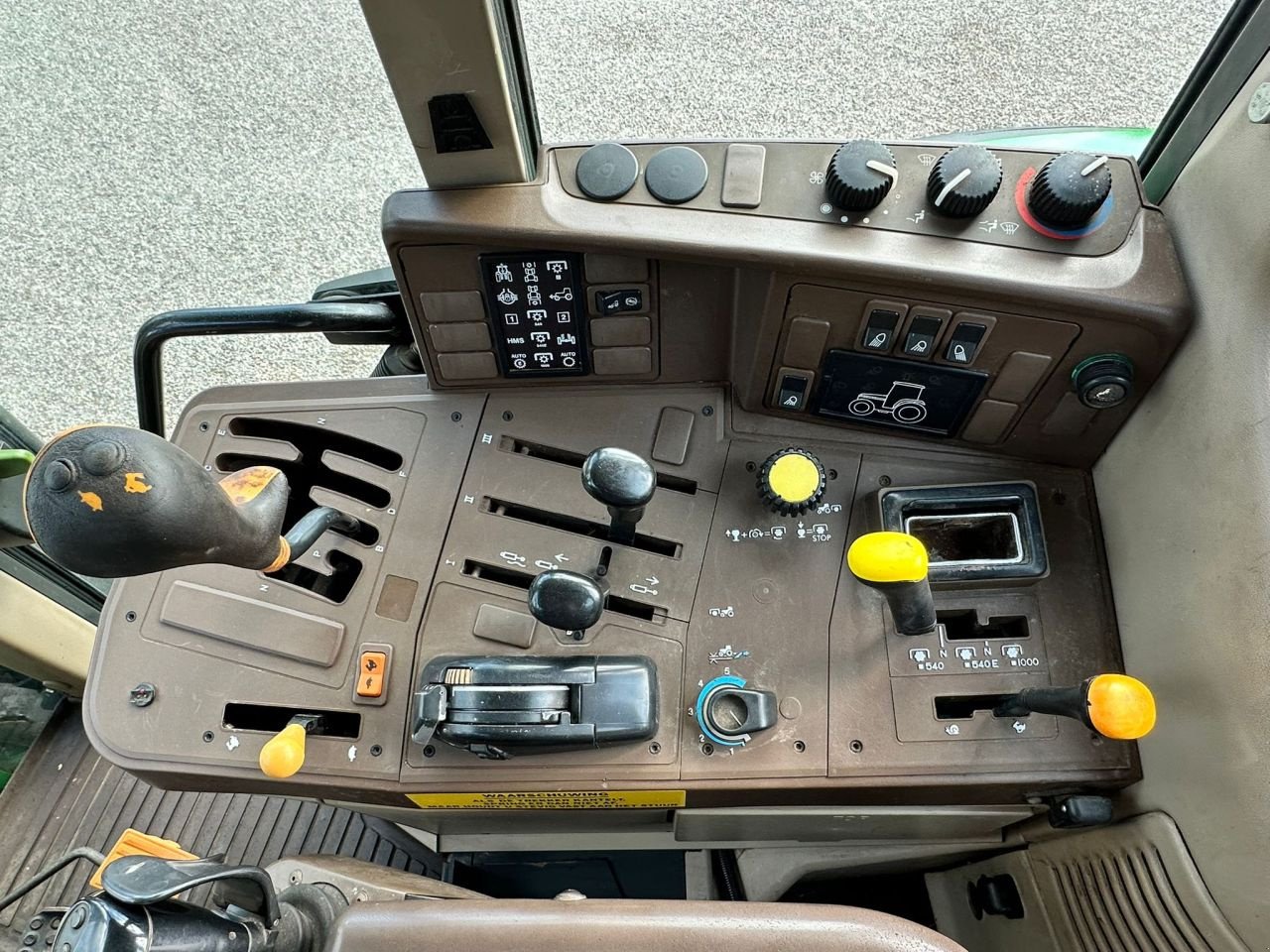 Traktor типа John Deere 6120, Gebrauchtmaschine в Linde (dr) (Фотография 5)