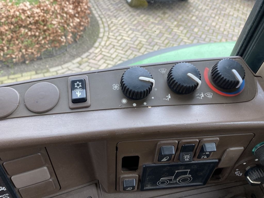 Traktor типа John Deere 6120, Gebrauchtmaschine в Kronenberg (Фотография 9)